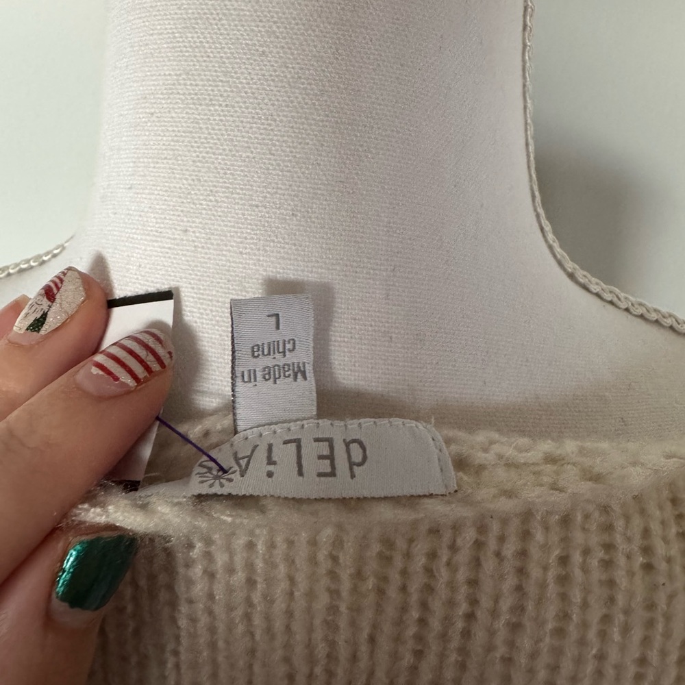 Delia*s Cream Knit Sweater | L | EUC | Cozy | Neutral | Relaxed Fit - Picture 9 of 9